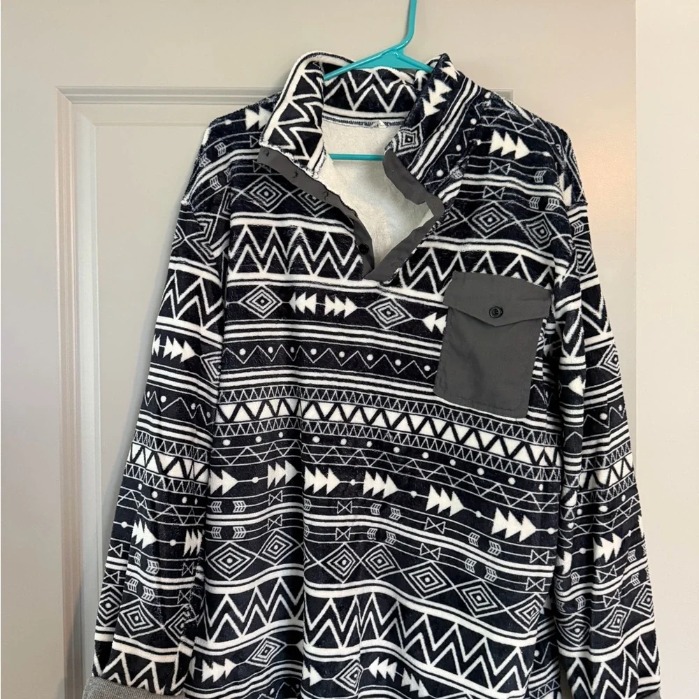 Aztec Patterned Pullover - Picture 1 of 2